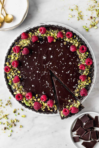 A No-Bake Easy Peezy Chocolate Tart with Sea Salt & Miso Caramel