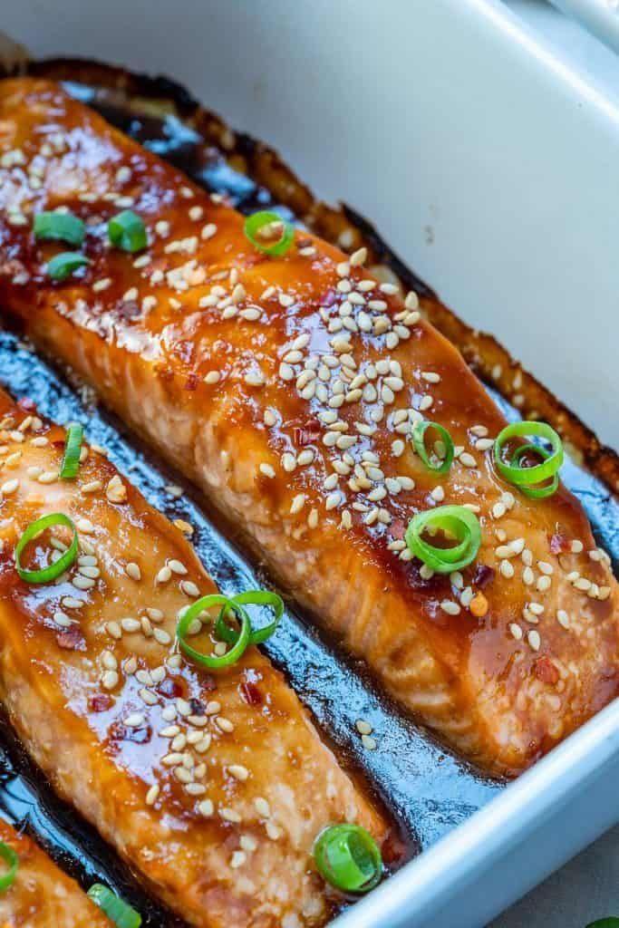 15 Minute Honey Glazed Chilli Garlic Salmon - Little IA