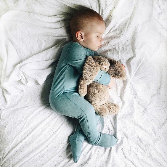 Sleep Training: What are the Pros and Cons? And Should I Be Doing it?