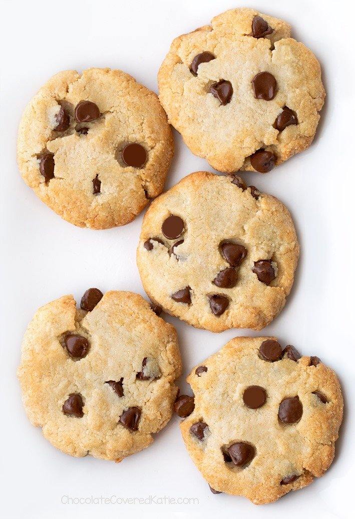 Chocolate Chip Cookies (Keto & Low-Carb) - Little IA